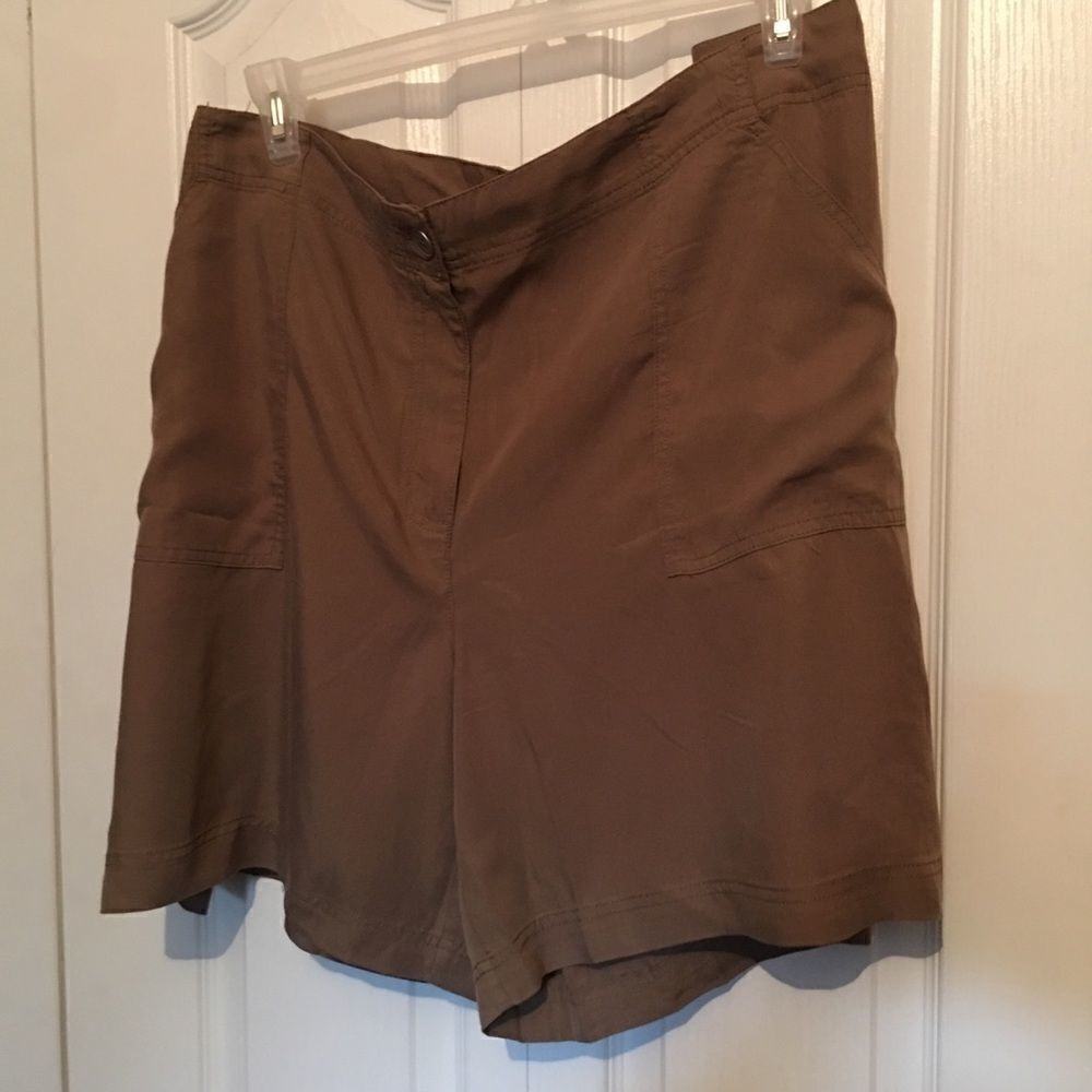 Love and Legend Brown Long Shorts NWT‎
